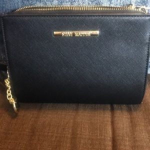 Steve Madden clutch with strap